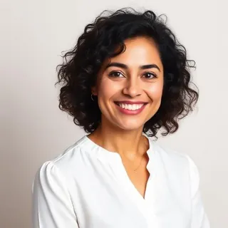 Camila Reyes, Brand Manager at Casa Verde Foods